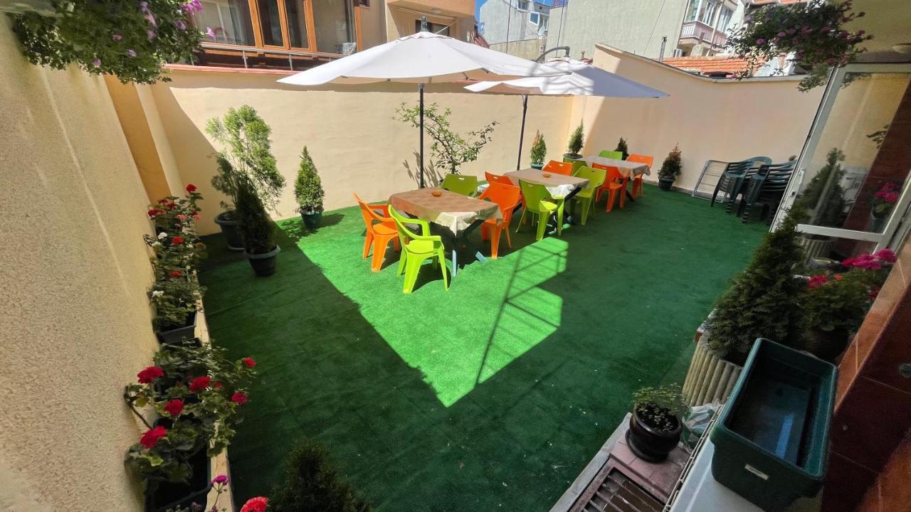 Hotel Color Varna Bagian luar foto