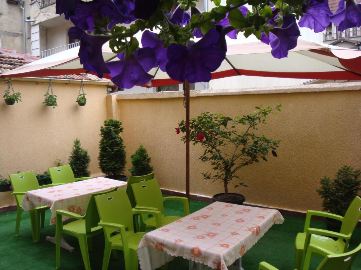 Hotel Color Varna Bagian luar foto
